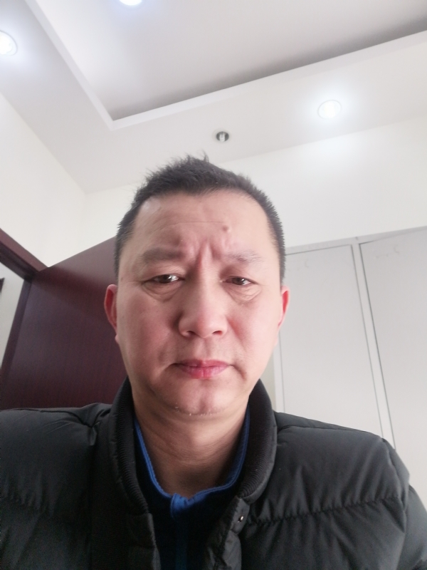 相视而笑的第一张照片--江阴中老年相亲网